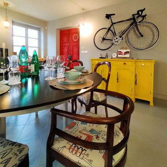 LIVING ROOM 3